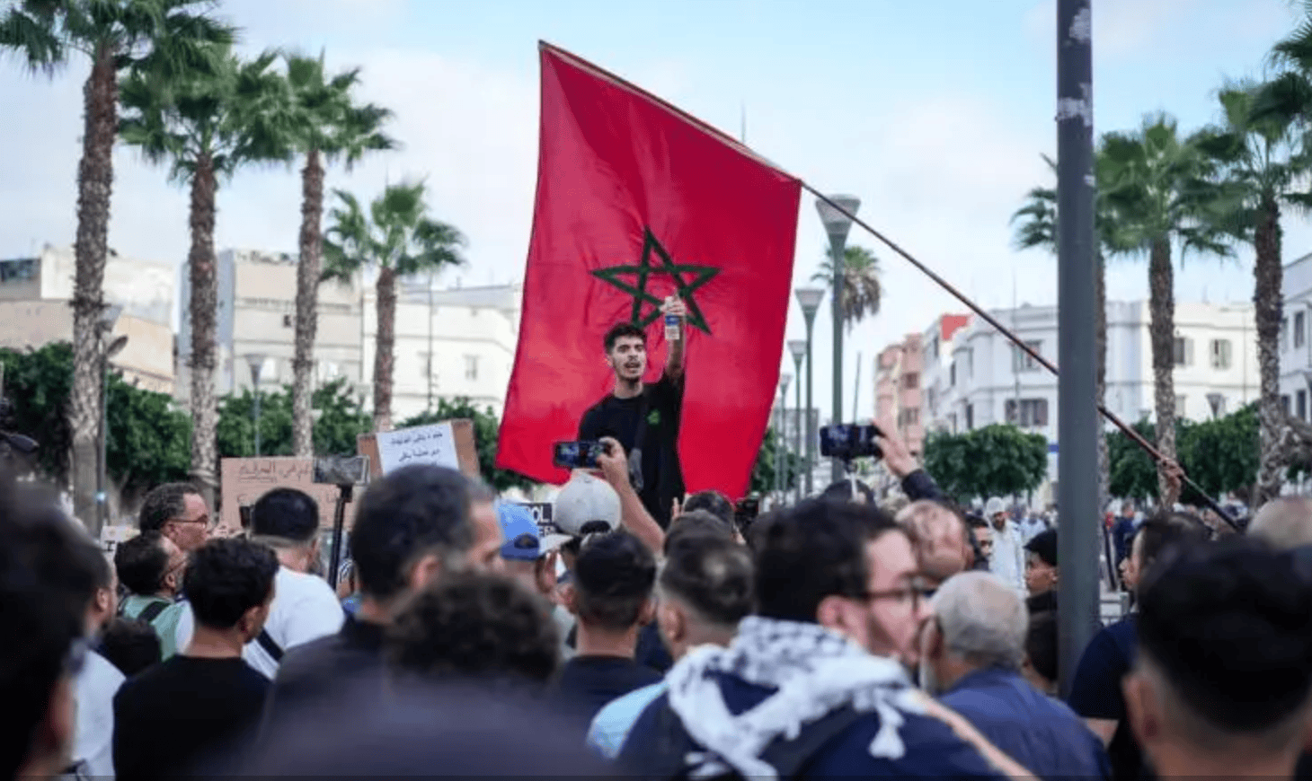 Manifestation menée par des jeunes à Casablanca, au Maroc, le 5 octobre 2025.